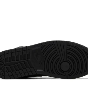 Jordan 1 Mid 'Triple Black' 2022
