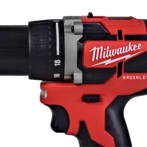 Milwaukee M18 18V Li-Ion Compact Brushless Cordless 1/2 in. Drill/Driver Kit