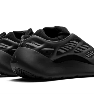 YEEZY 700 V3 "Alvah"