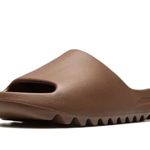 YEEZY SLIDE "Core 2021"
