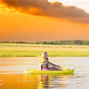 The Wave 6' Youth Kayak with Paddle. Designed for Stability and Safety, It's The Perfect Choice for Young Paddlers Ready to Conquer The Water
