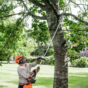 Husqvarna 970545001 330LK 28-cc 2-cycle 20-in Straight Shaft Gas String Trimmer with Attachment Capable and Edger Capable