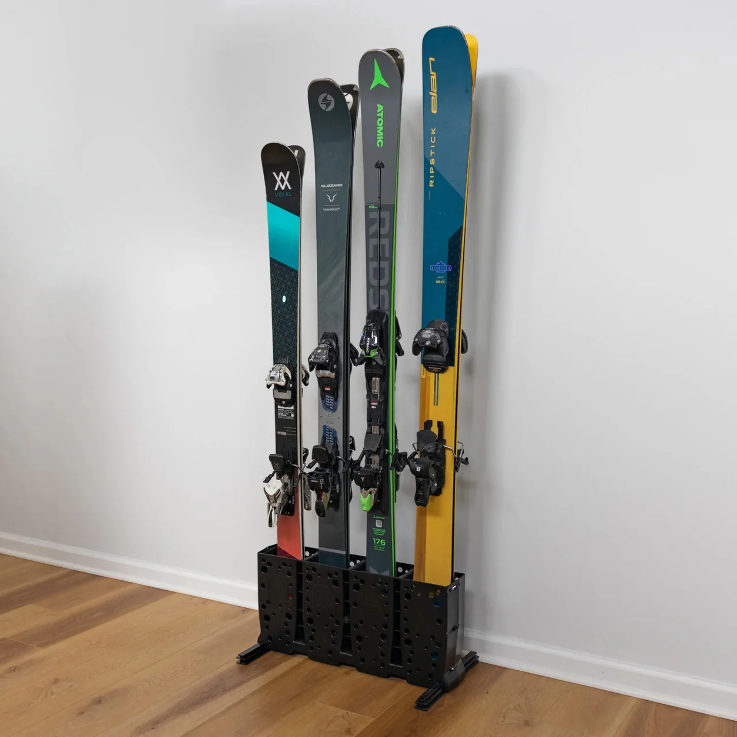 Skis Storage Rack