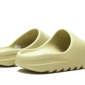 YEEZY SLIDE "Resin 2021"