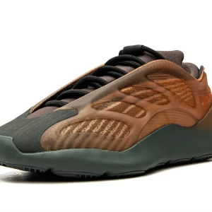 YEEZY 700 V3 "Copper Fade"