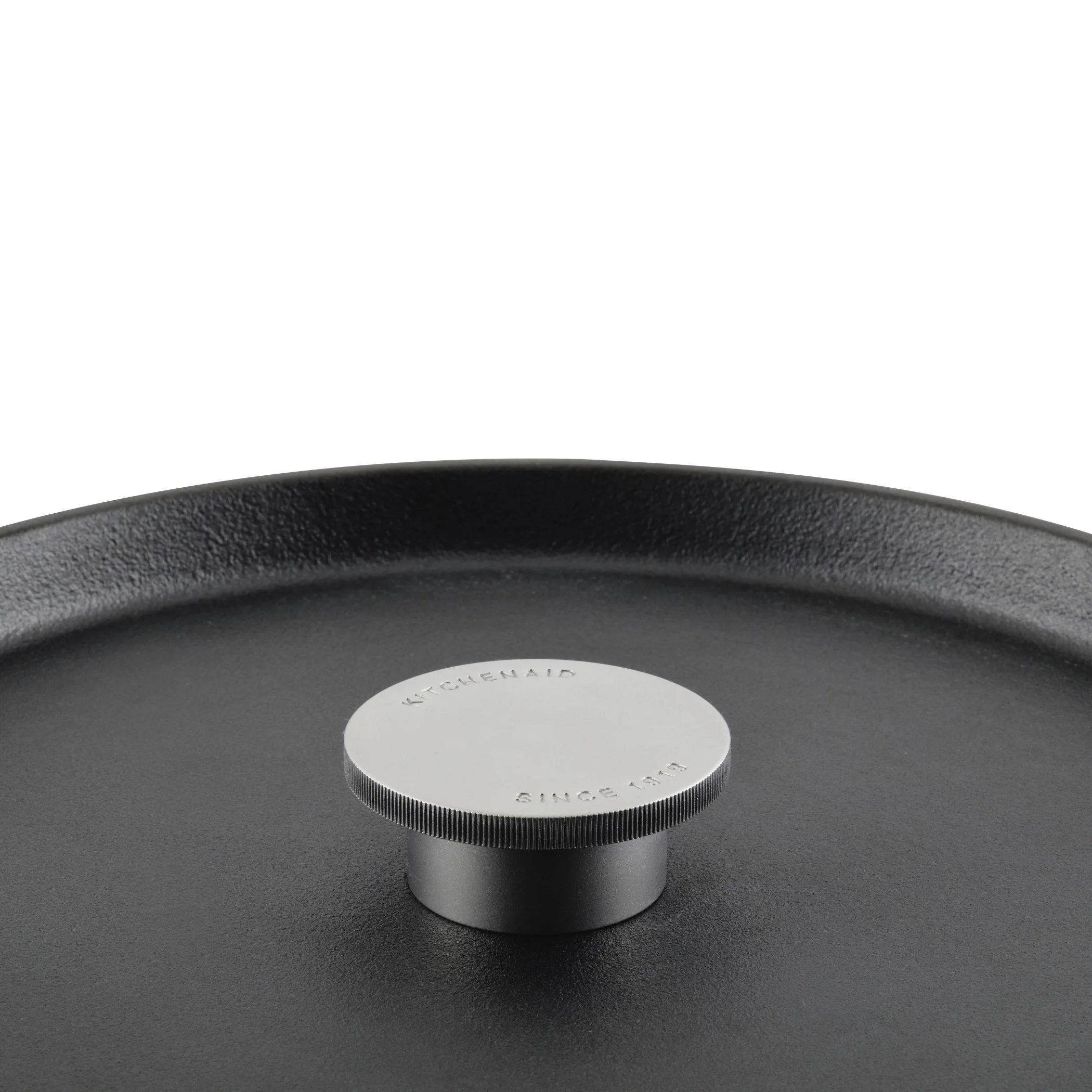 KitchenAid Seasoned Cast 6 Quart Iron Induction Dutch Oven Casserole, Metal Utensil, Broiler and Oven Safe to 500-F, Cast Iron Black