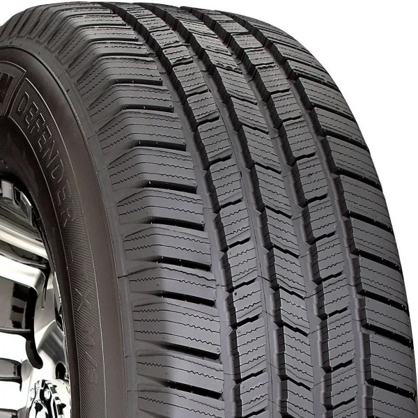 Michelin Defender LTX M/S 285/45R22 110 H Tire