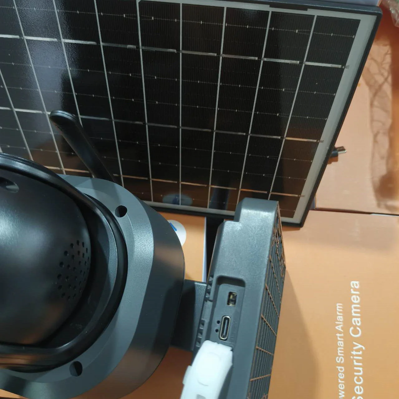 V41 4G 8MP Outdoor Solar Security Camera