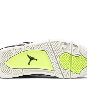Wmns Jordan 4 Retro 'Splatter'