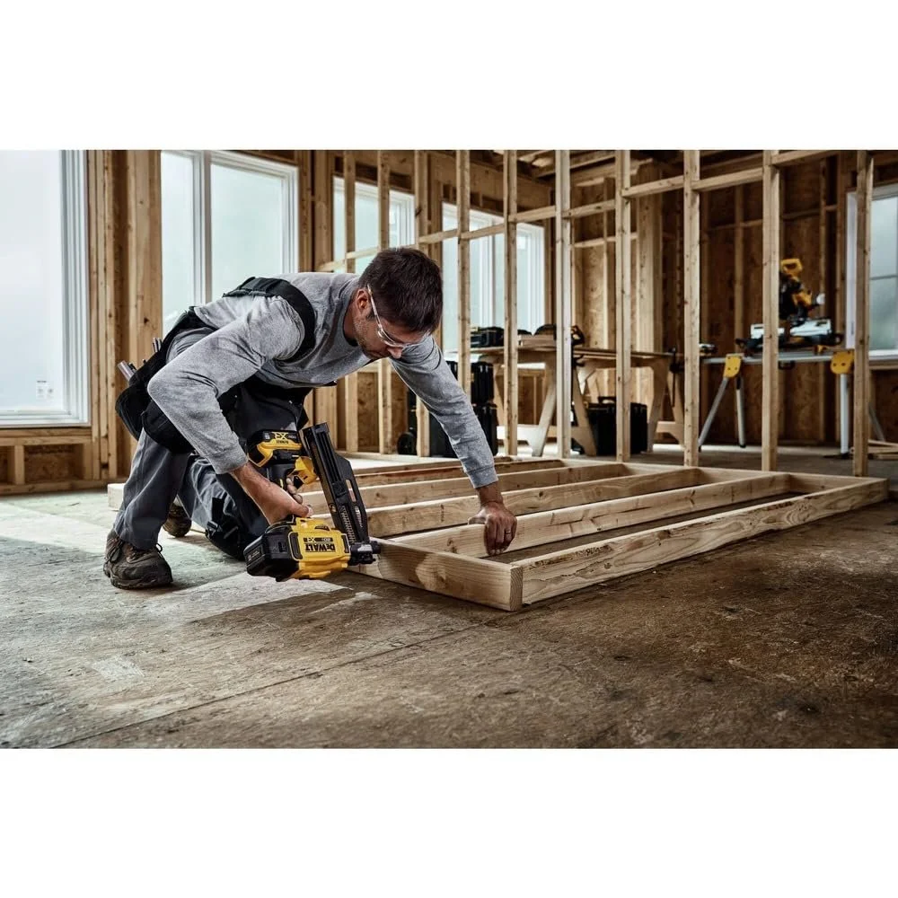 Dewalt DCN920B 20V MAX Brushless 21-Degree Lithium-Ion Cordless Plastic Framing Nailer Tool Only