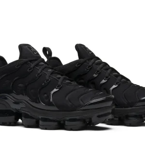 Air VaporMax Plus 'Triple Black'