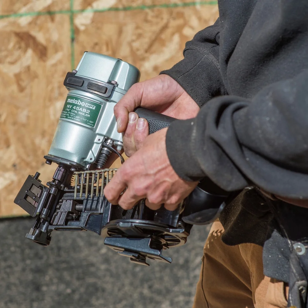 Metabo HPT Roofing Nailer, Pro-preferred Pneumatic Power Nailers in Roofing tools, Pneumatic Roofing Nailer for Asphalt Roofing Shingles, Nailer 16 Degree 7/8- to 1-3/4- Roofing Nails, NV45AB2