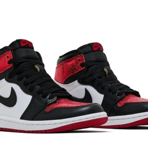 Wmns Jordan 1 Retro High OG 'Varsity Red'